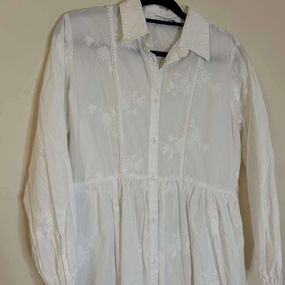 Zara White Floral Embroidered Cotton Tiered Midi Shirt Dress Long Sleeve L - Picture 2 of 10